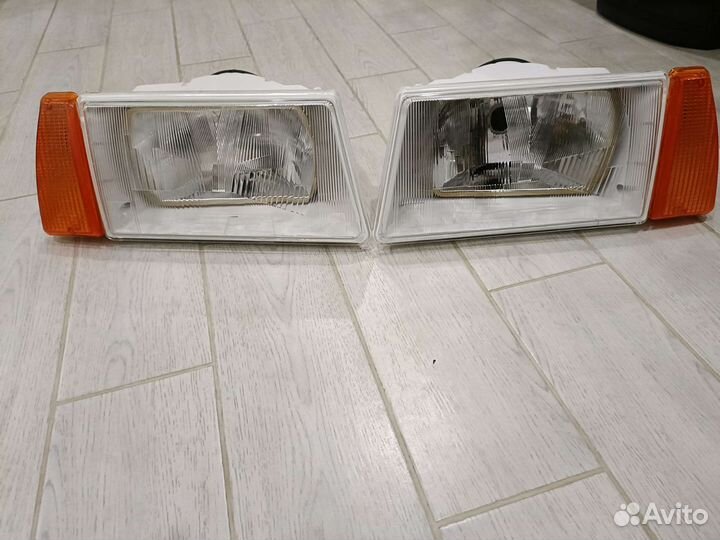 Фары 2108-99в сборе с лампочками