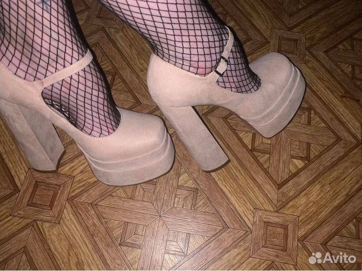 Туфли в стиле братц