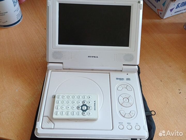 Портативный видеопроигрыватель Supra sdtv-711U