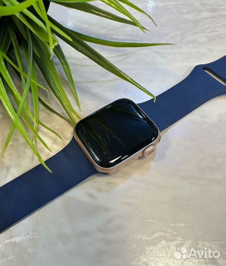 Apple watch S5 40мм Gold