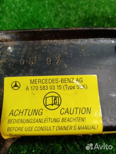 Домкрат Mercedes-Benz Slk230 R170 M111E23 111.973