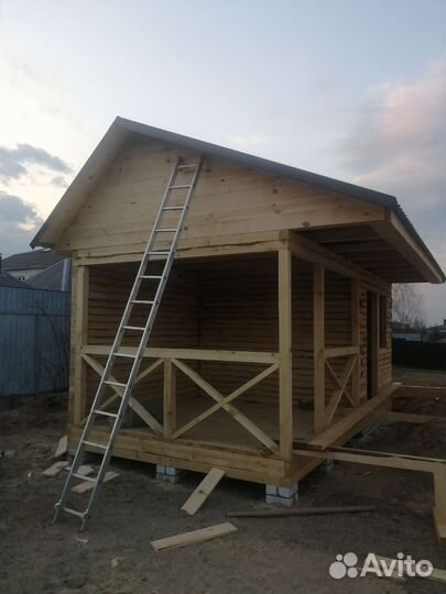 Бригада строителей