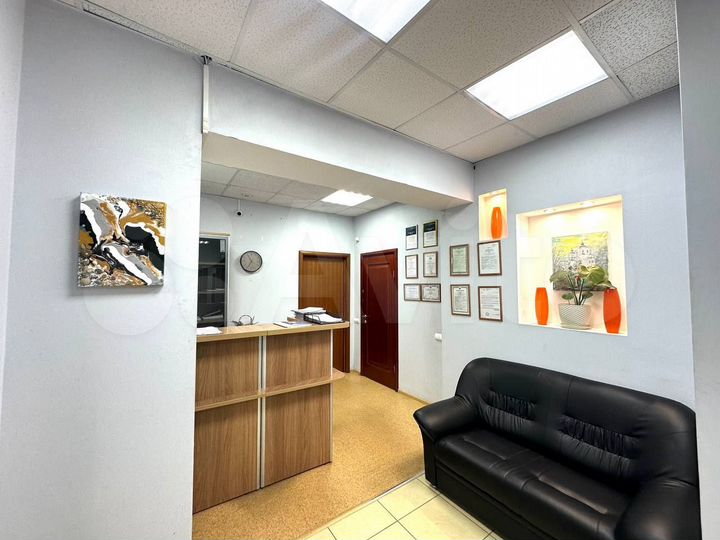 Свободного назначения, 220 м²