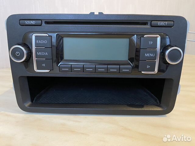 Штатная магнитола RCD 210 Volkswagen