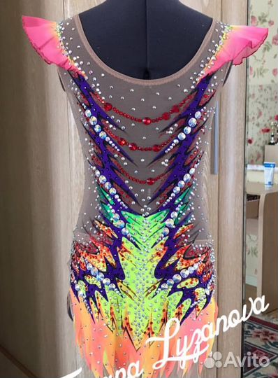 Купальник для художественной гимнастики