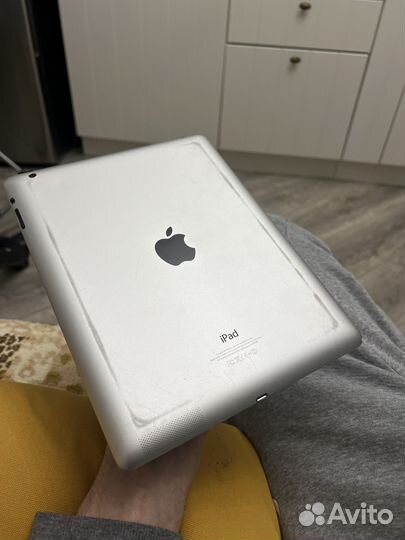 Планшет Apple iPad 4 wi-fi 32 Гб