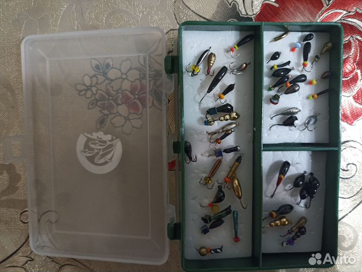 Зимние рыболовные снасти