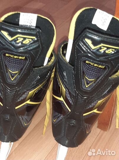 Коньки хоккейные