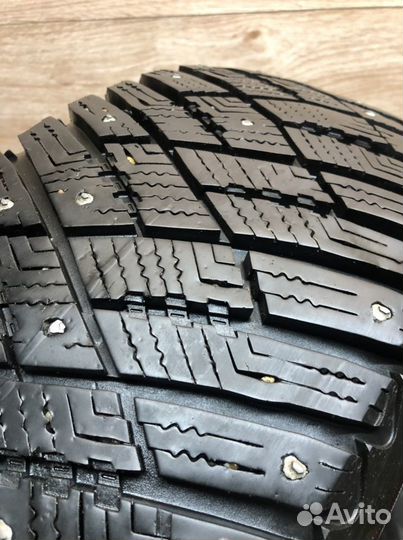 Goodyear Ultragrip Ice Arctic 215/65 R16 98T