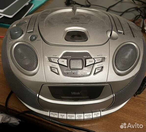 Магнитофон vitek