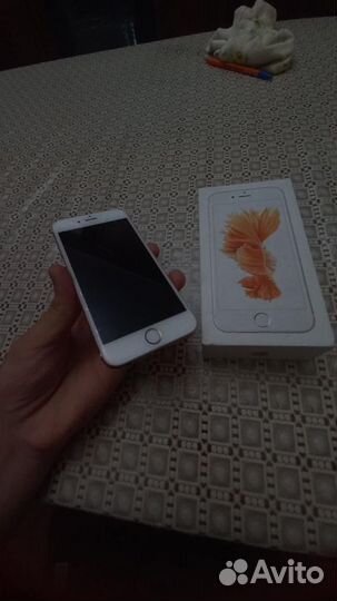 Телефон iPhone 6s