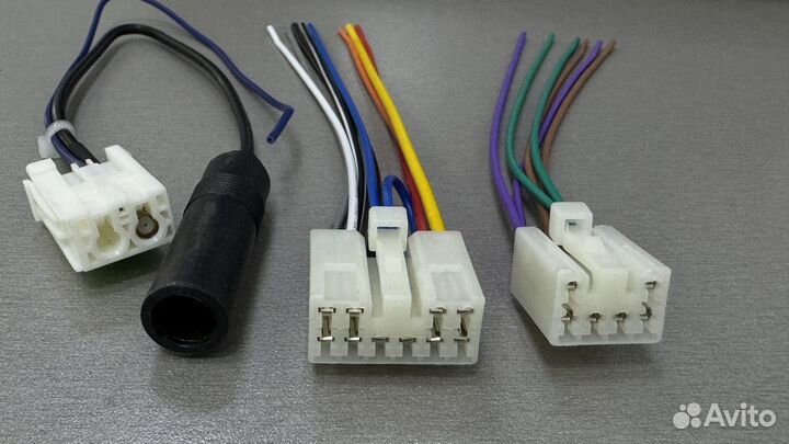 Разьемы магнитолы Toyota +переходник антенны