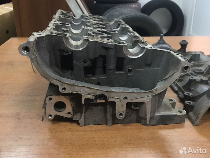 Головка блока цилиндров правая Mercedes w204 m272