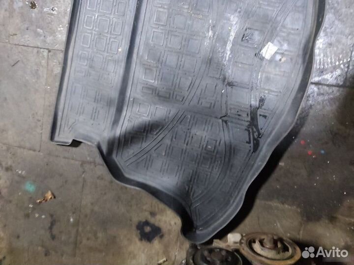 Коврик багажника Geely Emgrand Ec7