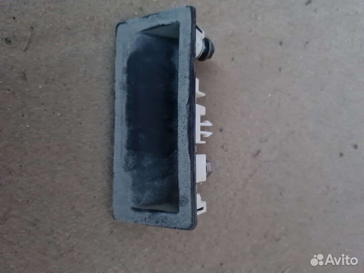 Ручка багажника tiguan