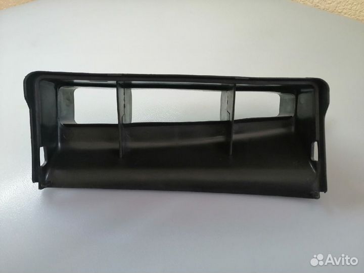 Воздухозаборник Skoda Octavia