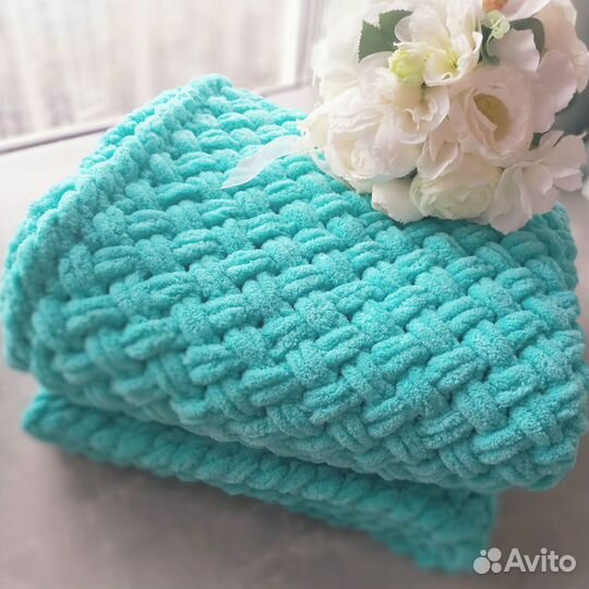 Плед из плюшевой пряжи