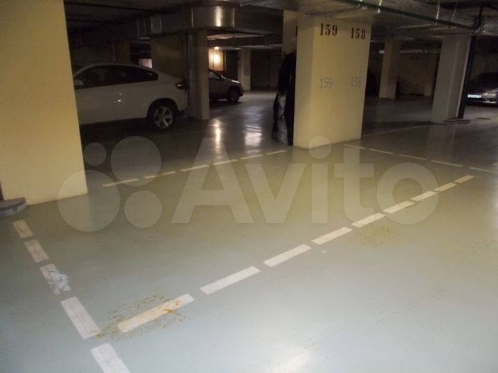 Машиноместо, 18 м²