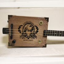 Акустическая cigar box guitar