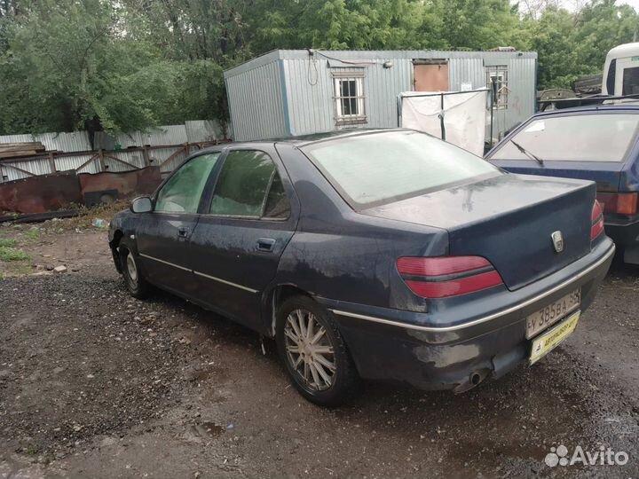 Фонарь задний правый Peugeot 406 1.8i 16v