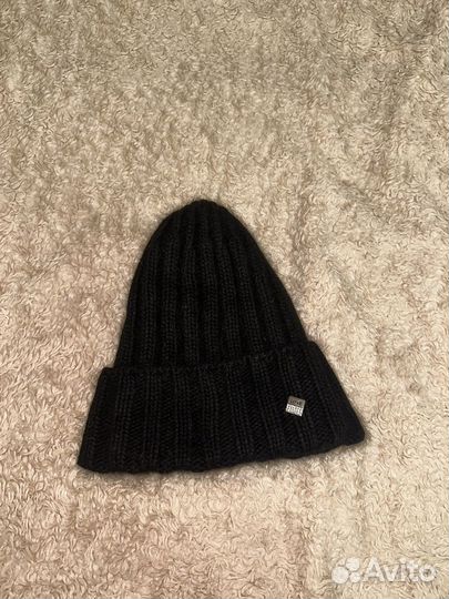 Женская шапка