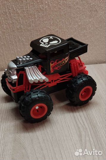 Машина Hot wheels на радиоуправлении