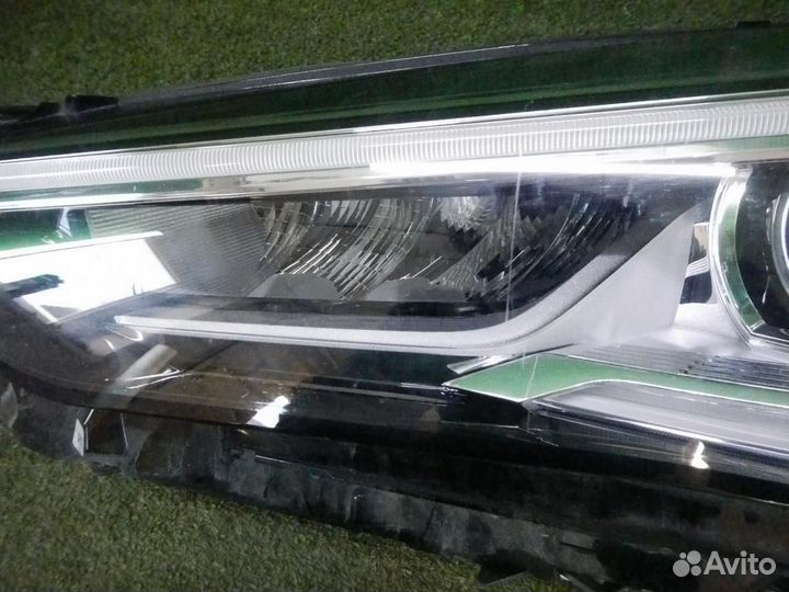Фара левая Infiniti QX50