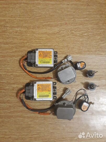 Ксенон Nissan Maxima A33/Cefiro A33/Infiniti A33