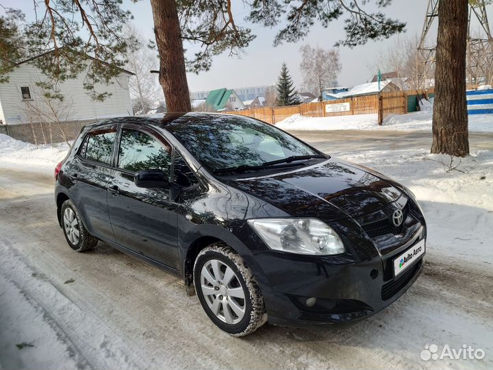 Toyota Auris 1.6 МТ, 2007, 301 000 км