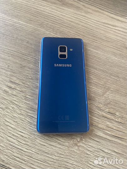 Samsung Galaxy A8 (2018), 4/32 ГБ