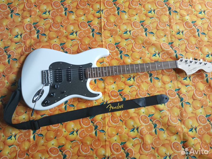 Гитара fender squier affinity stratocaster HSS LRL