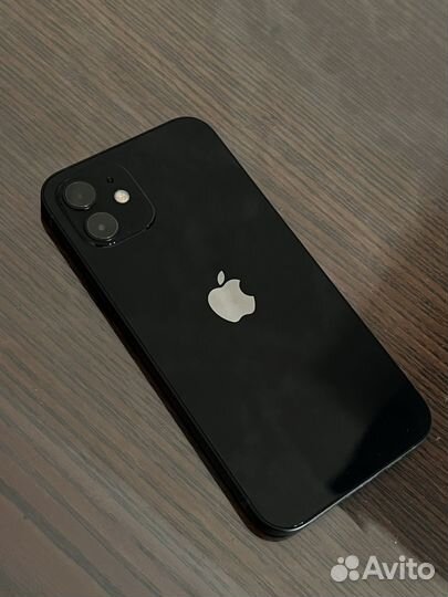 iPhone 12, 64 ГБ
