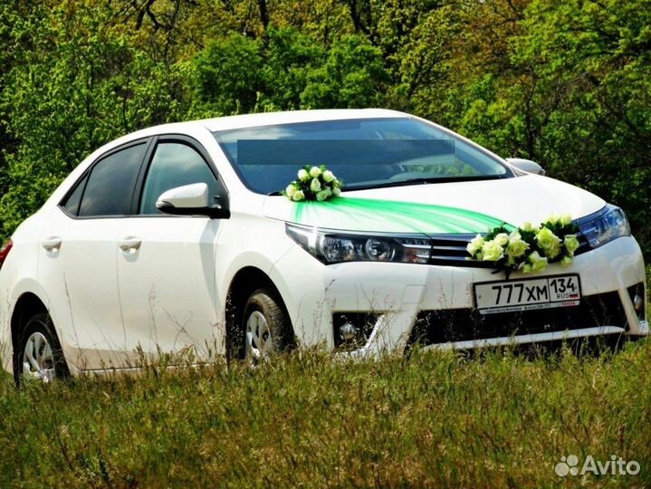 Стильные украшения на свадебные авто, кортежи