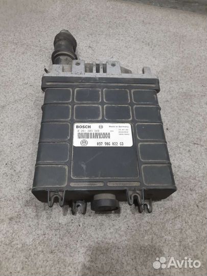 Блок управления двигателем vw b3 2E