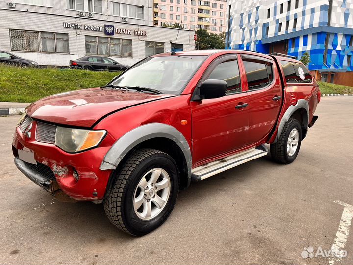 Mitsubishi L200 2.5 МТ, 2007, битый, 299 000 км
