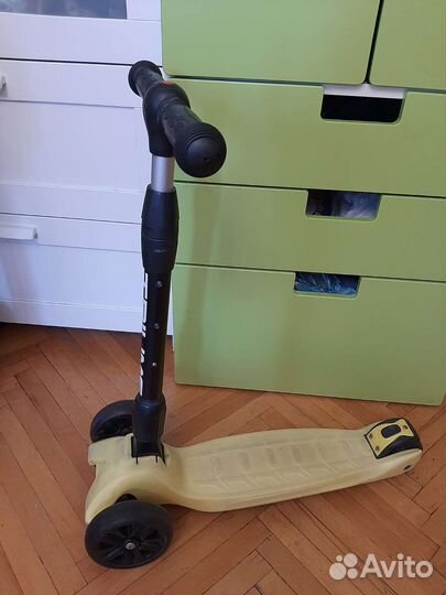 Самокат детский трехколесный Triumf active