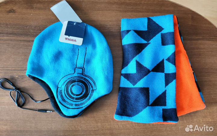 Шапки осенние и зимние, шарф детские. Цены разные