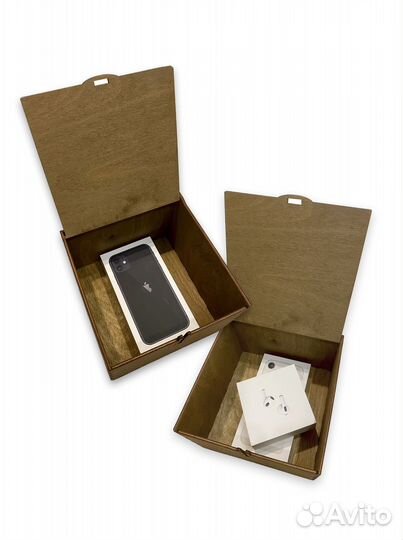 Деревянная подарочная коробка 