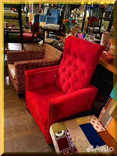 Кресло-трон красное