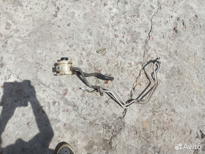 Бачок гура Hyundai Accent