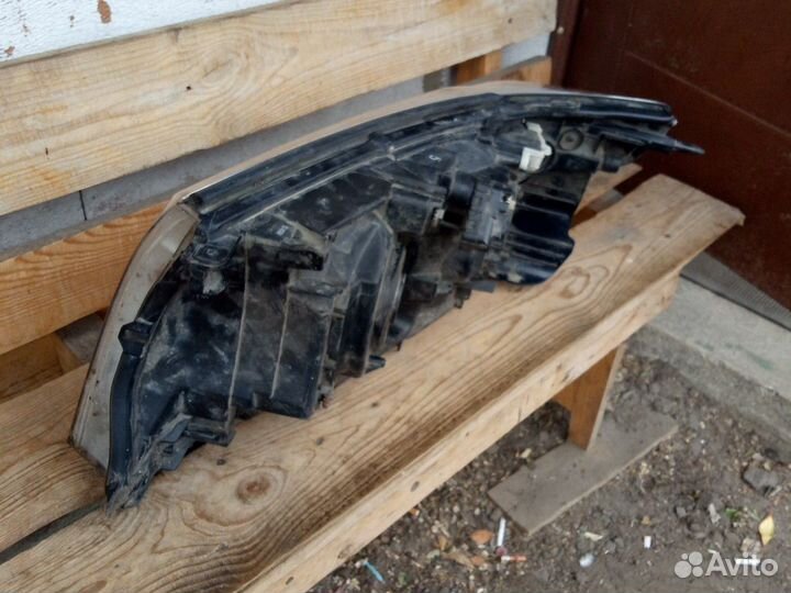 Фара правая 8113060D10 Тойота Лэнд Крузер 200