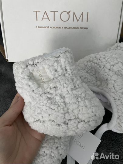 Пинетки и чепчик tatomi