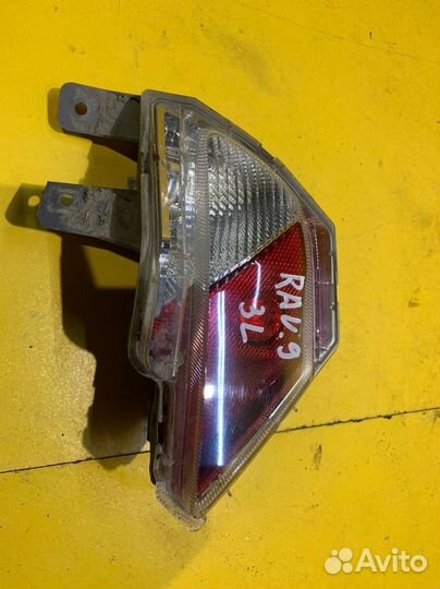 Фонарь задний в бампер левый Toyota RAV 4 40 (2015