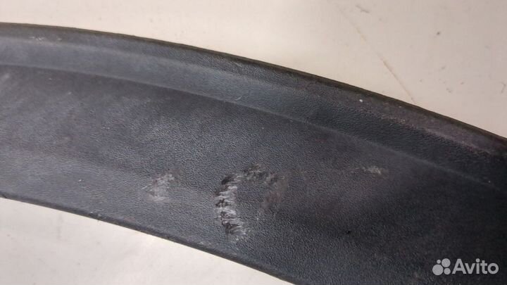 Молдинг крыла правое переднее Ford Escape