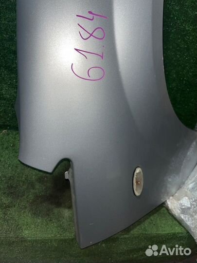 Крыло переднее правое Mazda Premacy CP8W