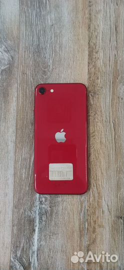 iPhone SE, 32 ГБ