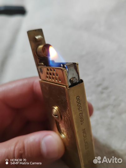 Винтажная зажигалка