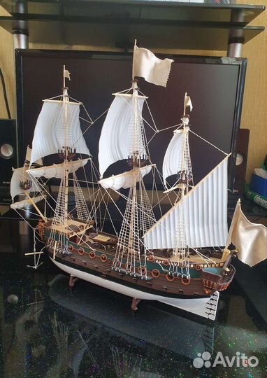 Корабль коллекционный
