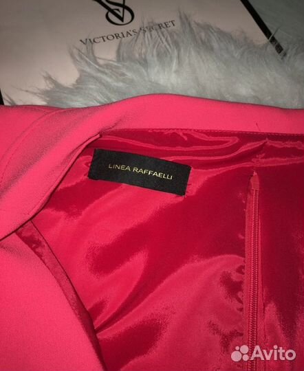 Классное платье пиджак 48 эффектное