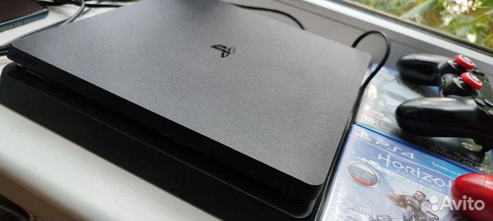 Игровая приставка ps4 с играми